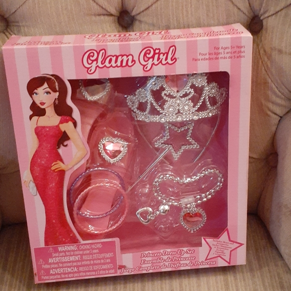 What Kids Want Other - Glam Girl Dressup Set